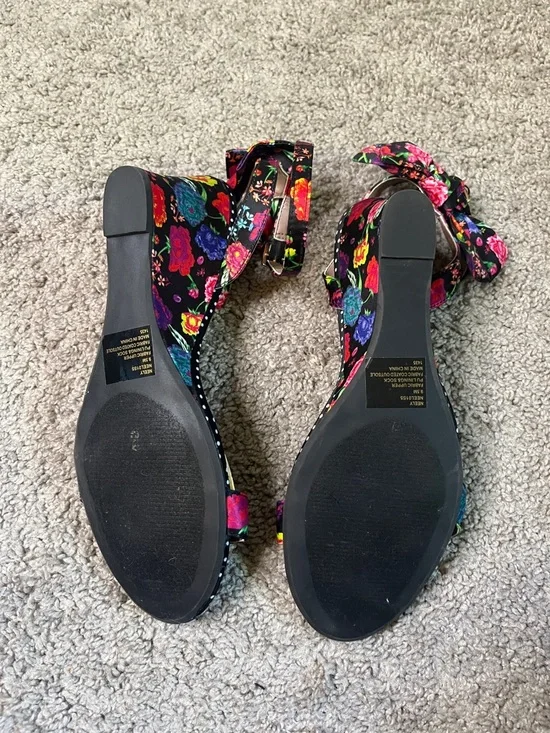 Betsey Johnson Neely Satin Floral Polka Dot Ankle Strap at Bow Wedge Sandals 9.5 - Picture 6 of 7